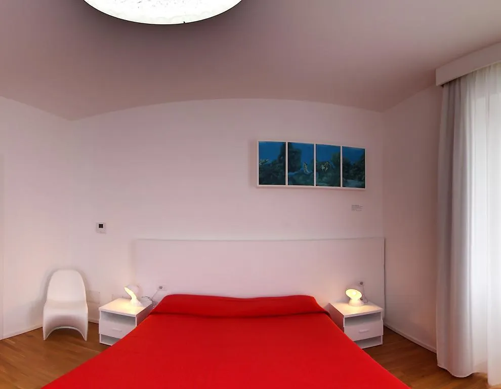 נואורו Felix Hotels - Residence Hotel Grandi Magazzini 3*,  איטליה